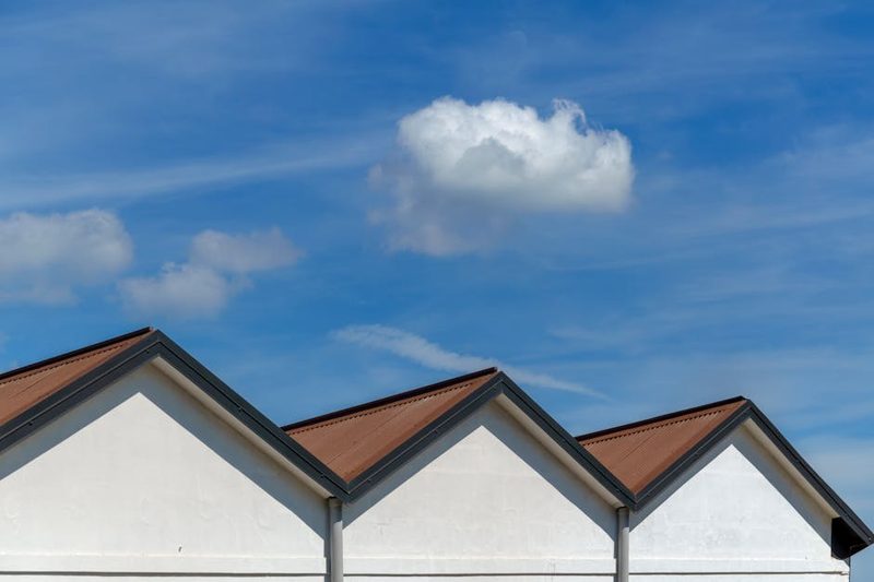 Best Insulation for Finished Attic: Spray Foam in DFW